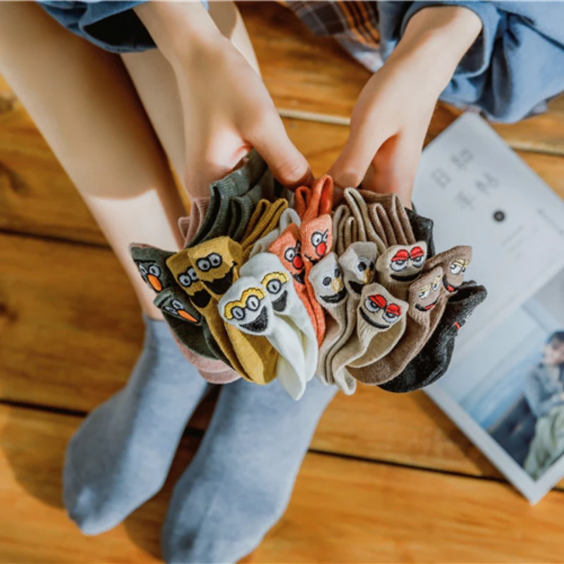 

10 Pairs/Pack Cotton Women Socks Solid Color Casual Boat Ankle Female Socks Cute Embroidery Expression Funny Girl