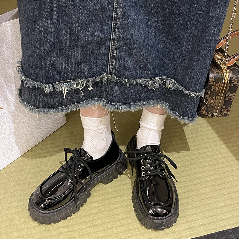 Туфли на толстой подошве увеличивающие рост осень 2023