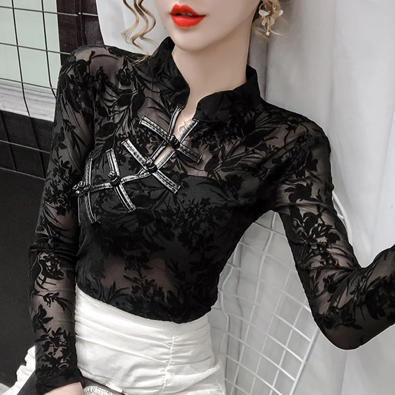 

Весенняя сетчатая кружевная нижняя рубашка в стиле ретро для женщин, ажурная облегающая Прозрачная женская блузка, винтажный привлекатель...