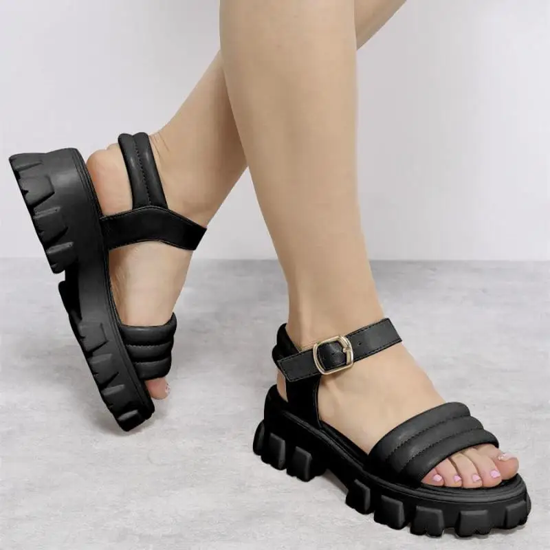 

2022 New Summer Women's Sandals Women's Thick Sole Open Toe Party Shoes Ladies Metal Chain Buckle Casual Shoes 1