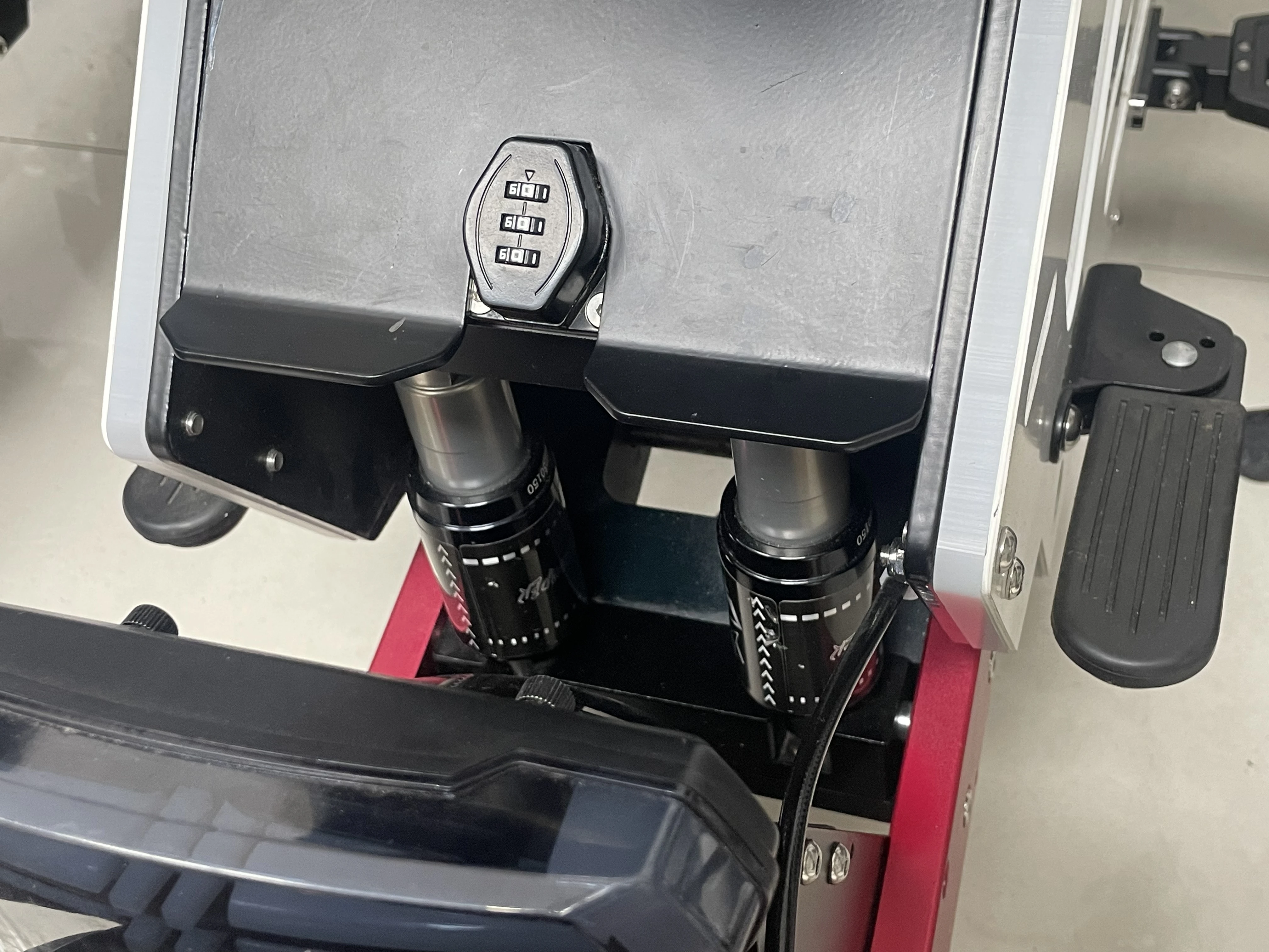 Усовершенствованный задний гидравлический амортизатор Molo 5 150 мм амортизирующий