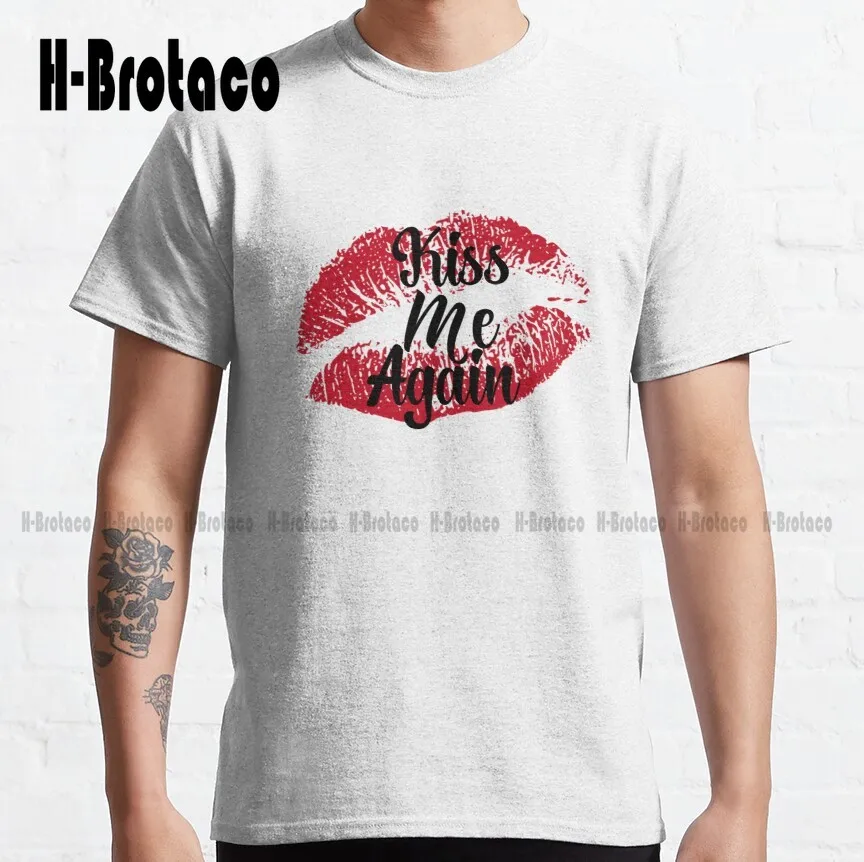 

Классическая мужская футболка с надписью «Kiss Me Again»