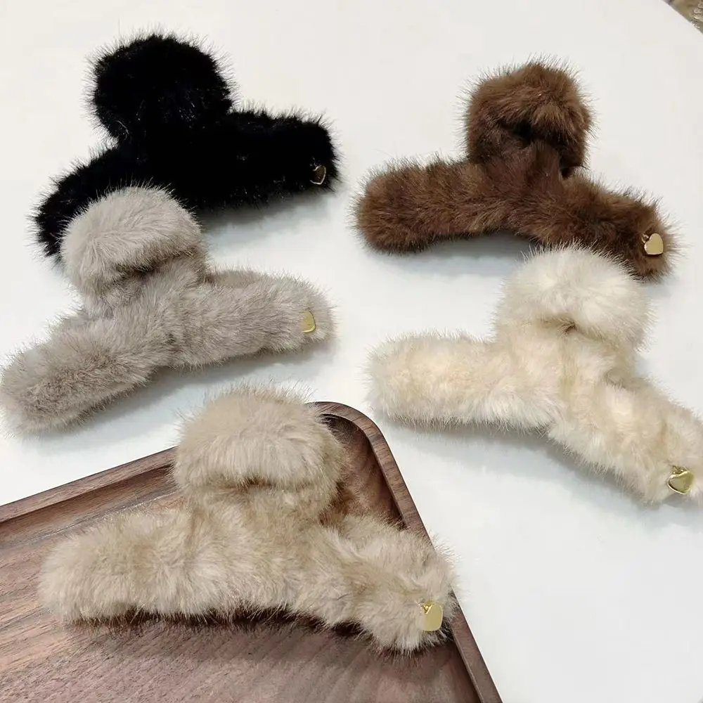 

Ponytail Shape Decoration Autumn Winter Women Plush Hair Claw Hair Accessories Korean Style Hair Clip Fashion Shark Clip