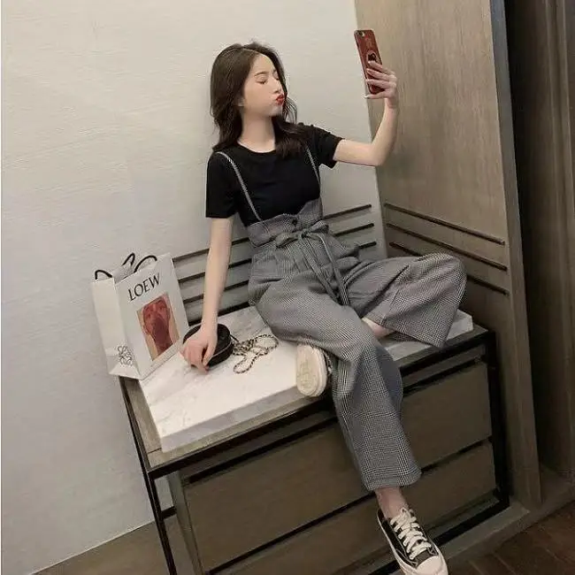 

Women 2022 Summer Fashion Suspenders Suits Female O-neck Solid Tops and Loose Plaid Wide Leg Pants Ladies Two Piece Sets Y143