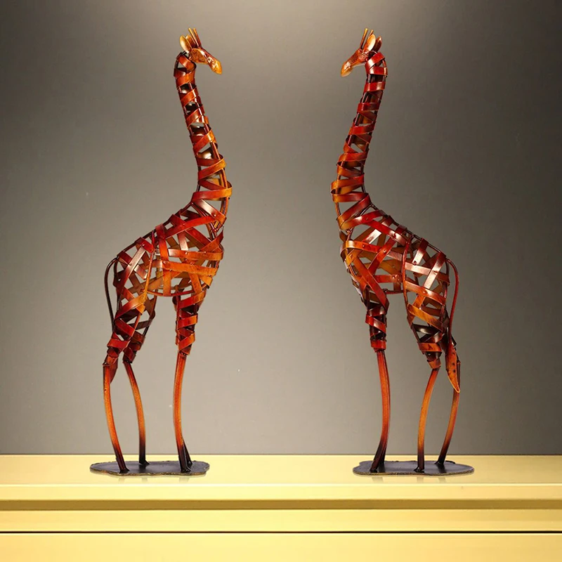 

1PC Metal Figurine Giraffe Sculpture Carved Iron Rooster Home Furnishing Articles Artwork Home Decoration