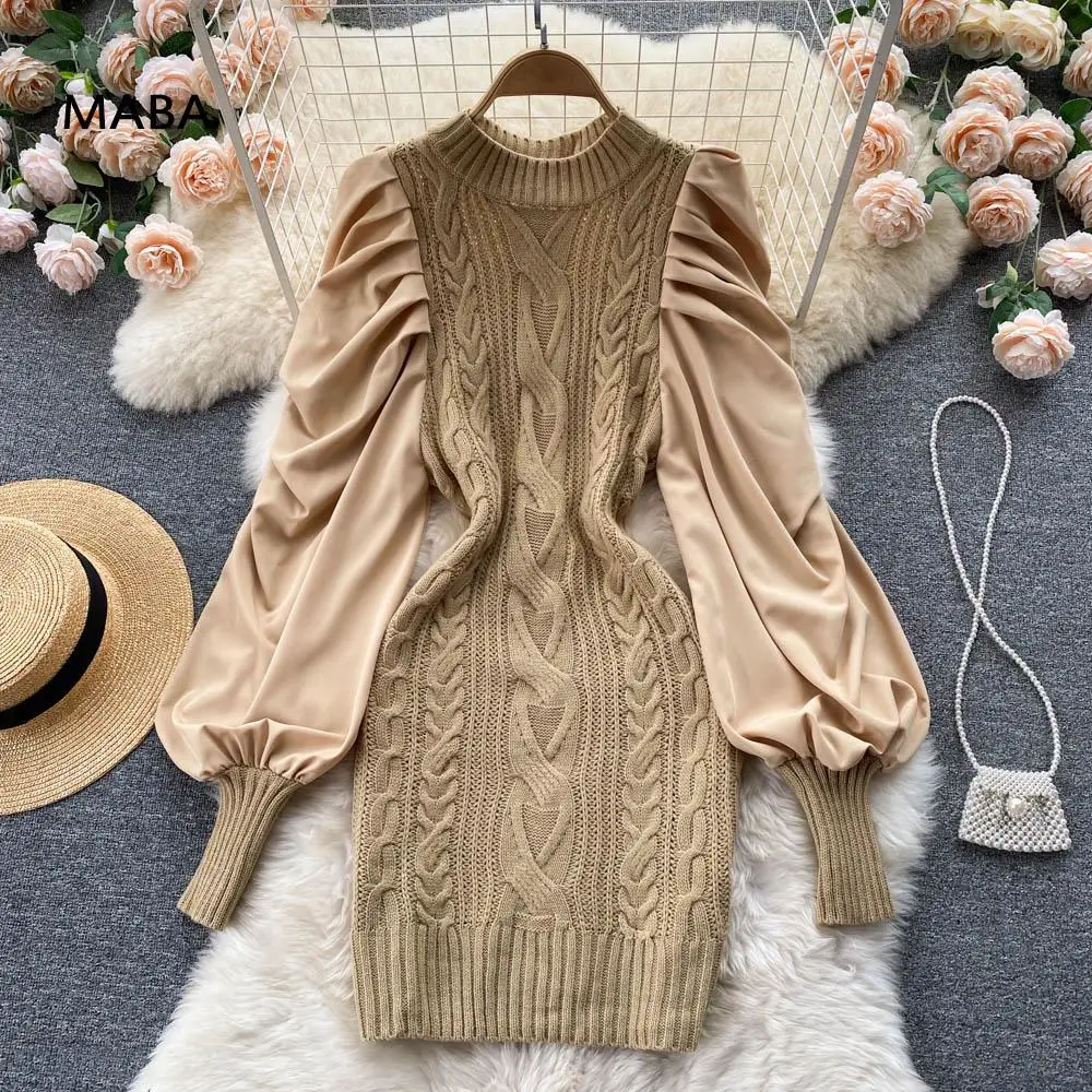 

Женское трикотажное платье-свитер с рукавами-фонариками и круглым вырезом