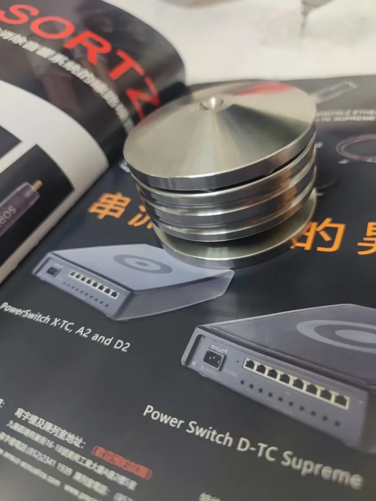 Шпильки для ног аудиоамортизатора регулируемые подушечки Ultra6 с 60 керамическими