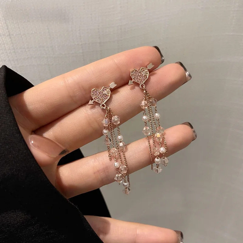 

New Japan Korea One Arrow Pierced Heart Pendant Earrings For Women Pink Zircon Crystal Beads Dangle Earrings Boho Drop Earring