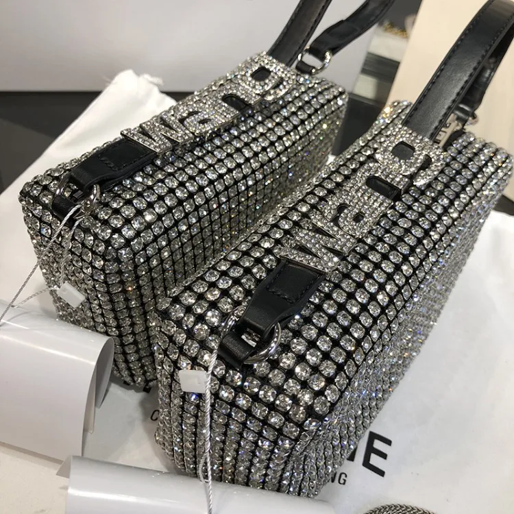 

Diamonds Aw 2023 Bag New Women's Leather Chain Inlaid with Bright Hand-held Underarm Women's Bag Designer Women Luxury Handbags
