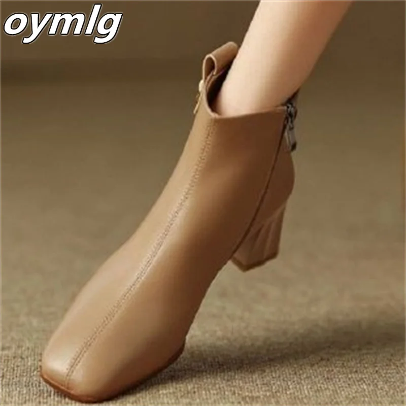 Retro riding boots women's2022autumn and winter new thick heel temperament high-heeled single boots square toe beige short boots