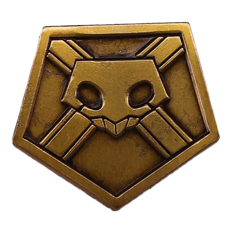 Эмалированная брошь в виде сердца