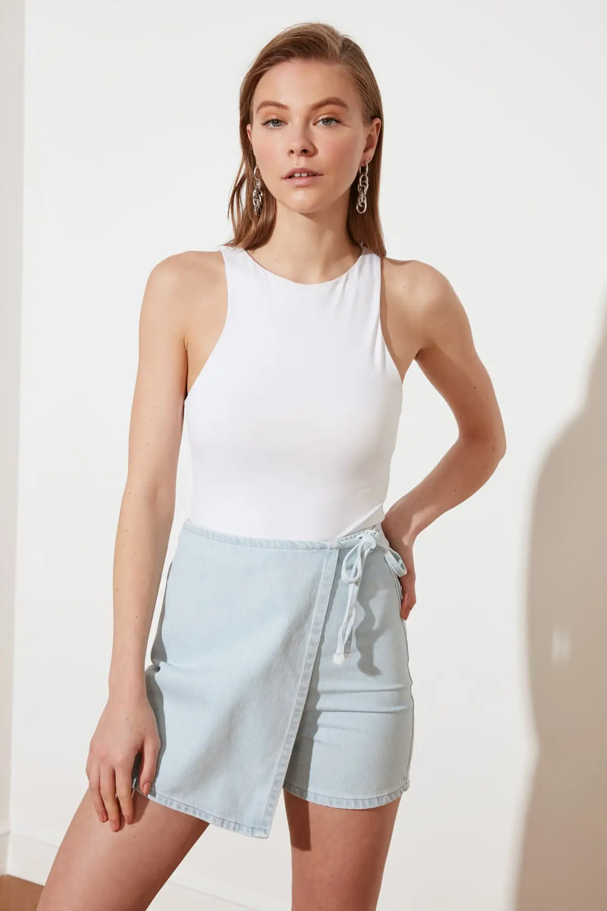 

Trendyol Asymmetrical It Should Cover Denim SHORTS skirt TWOSS21SR0166
