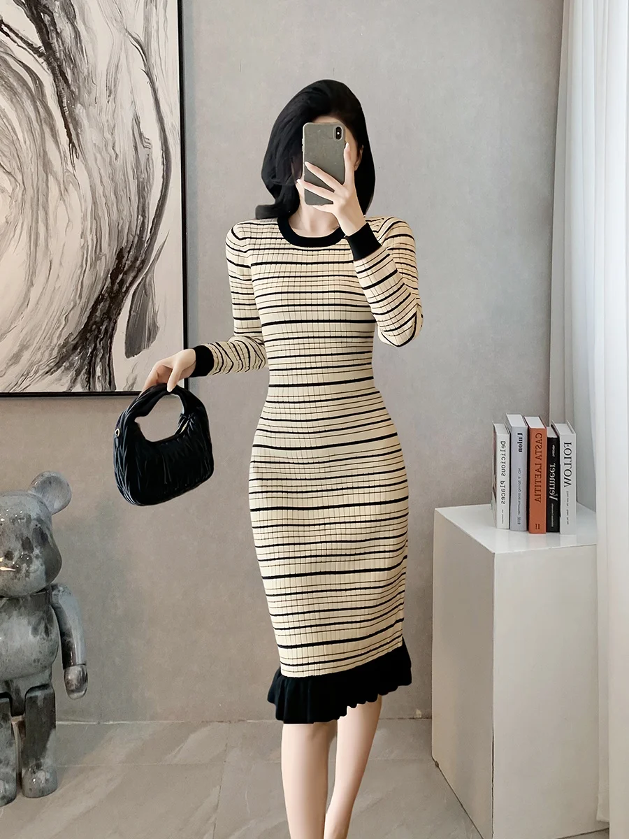 Французское светское трикотажное платье в полоску для женщин 2024 осень и зима