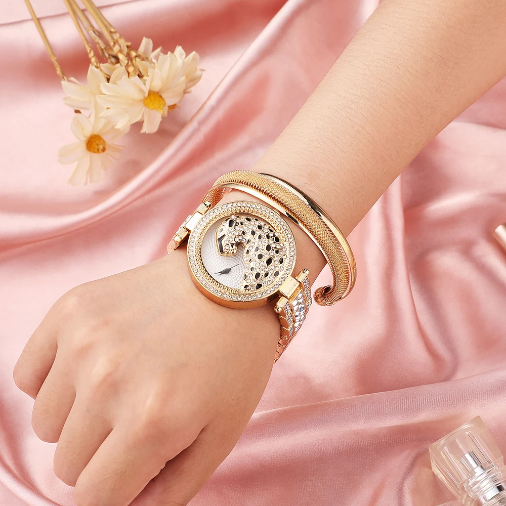 2022 Fashion exaggeration women's leopard head diamond inlaid quartz watch alloy bracelet 2-piece set watch gift box