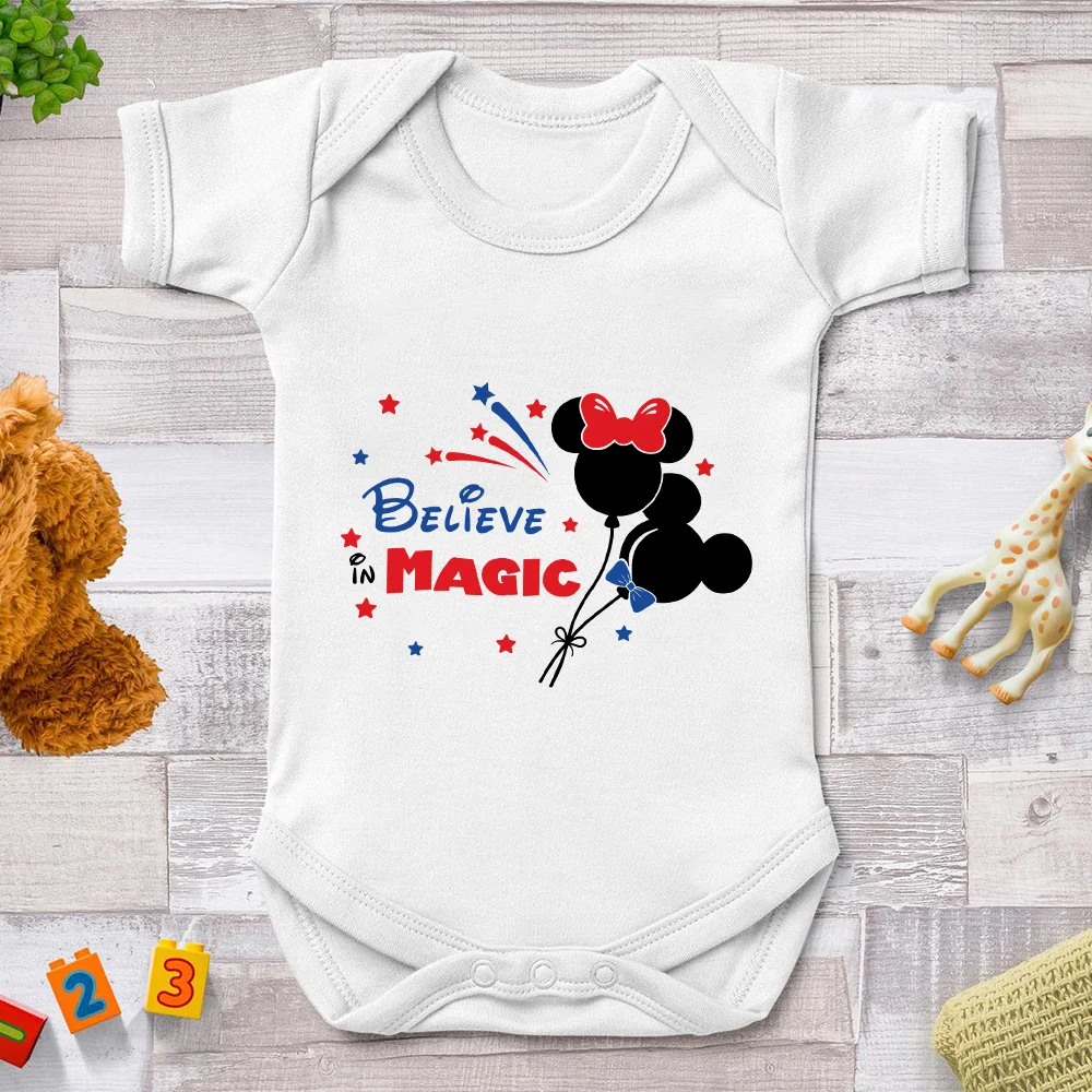 

Disney Mickey And Minnie Outline Balloon Bow Alphabet Element Printing Childlike Comfortable Convenient Baby Activity Onesie