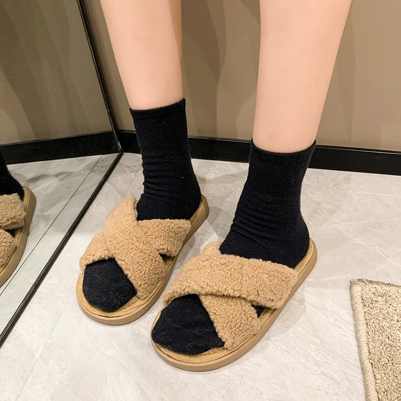 

Внешняя торговля, большие размеры, 2022, модная Толстая обувь с рисом, Корейская версия, модная плюшевая обувь на плоской подошве, женские тапо...