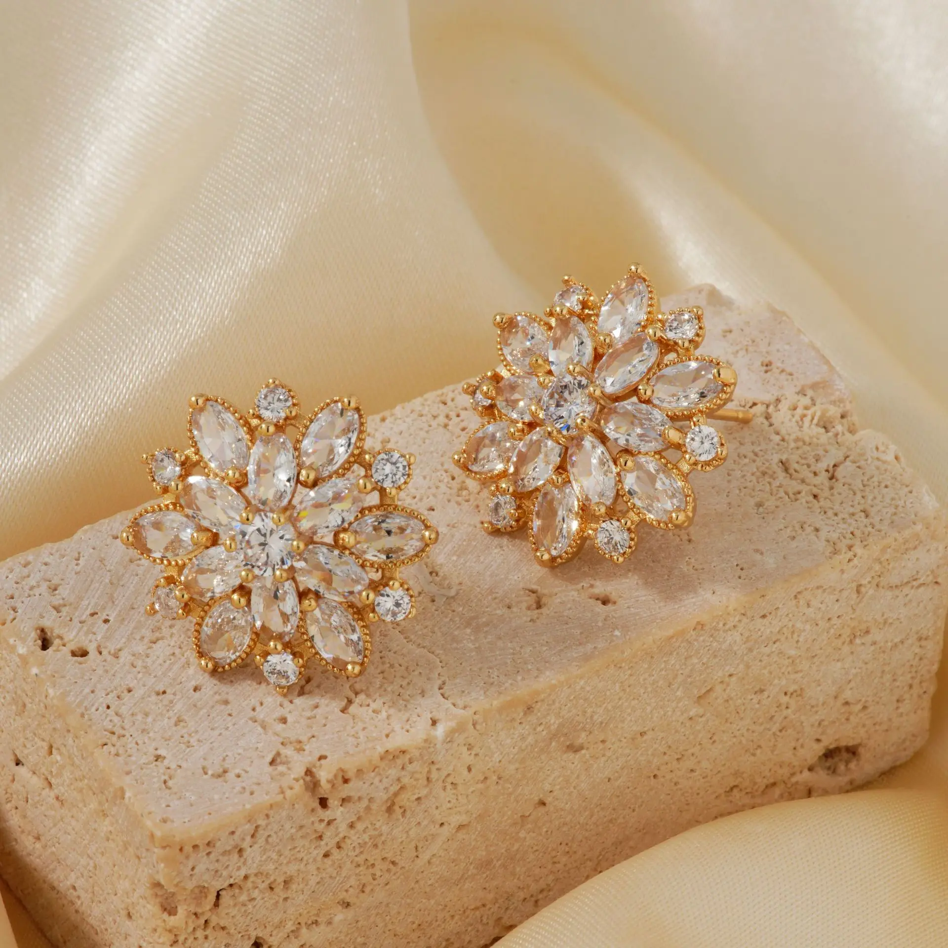 WAKA S925 Серебряная булавка с кристаллами и бриллиантами серьги-снежинки женская