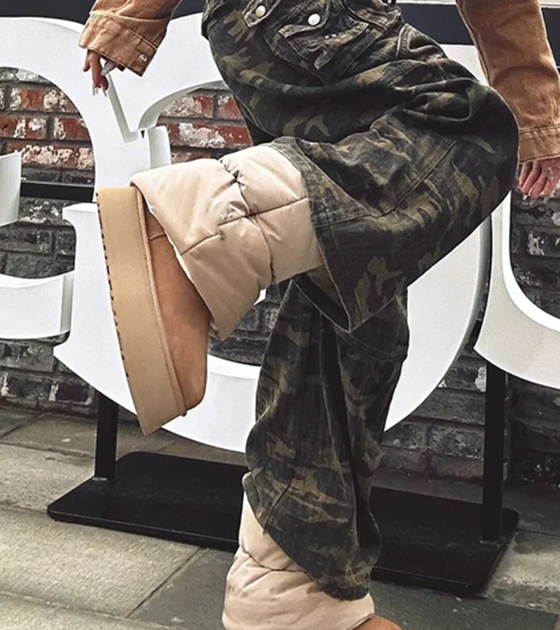 Женские зимние ботинки до середины икры на плоской платформе