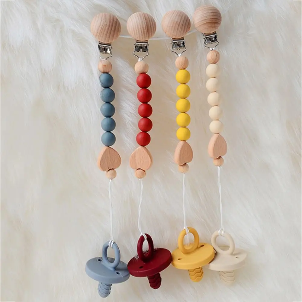 

Держатель для соски-пустышки с любовным сердцем