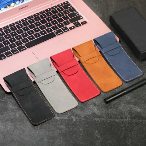 Кожаный футляр для ручек