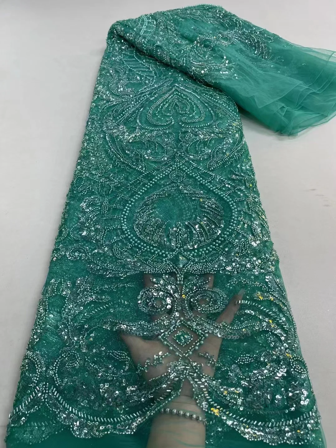 

Latest Luxury Elegant African Embroidery Groom lace Nigerian Heavy Beaded With Sequins Fabric For Wedding Party Dress PL024-1