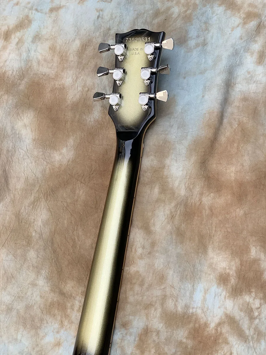 Электрическая гитара черная на заказ | Спорт и развлечения