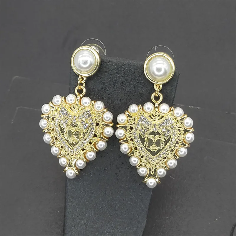 

European 2022 Fashion Restoring Ancient Earrings Shine Crystal Exquisite Gift Gold Color Earring For Women Wedding Jewelry Gift