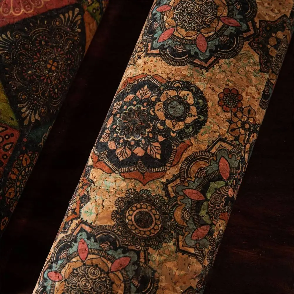 Жесткие женские футляры для очков