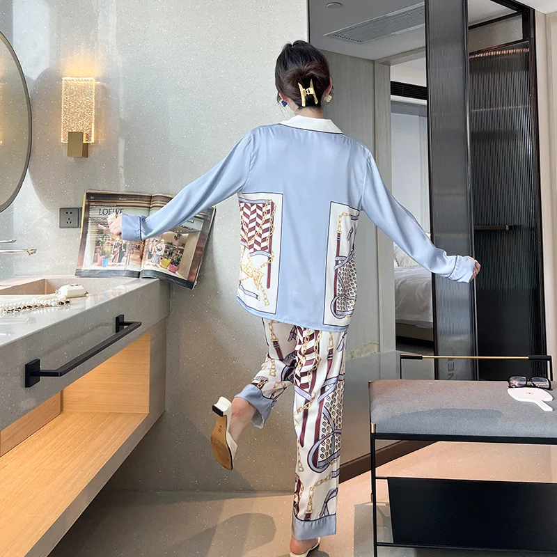 2022 autumn new ice silk pajamas women's net red popular long-sleeved thin high-end silk home clothes spring