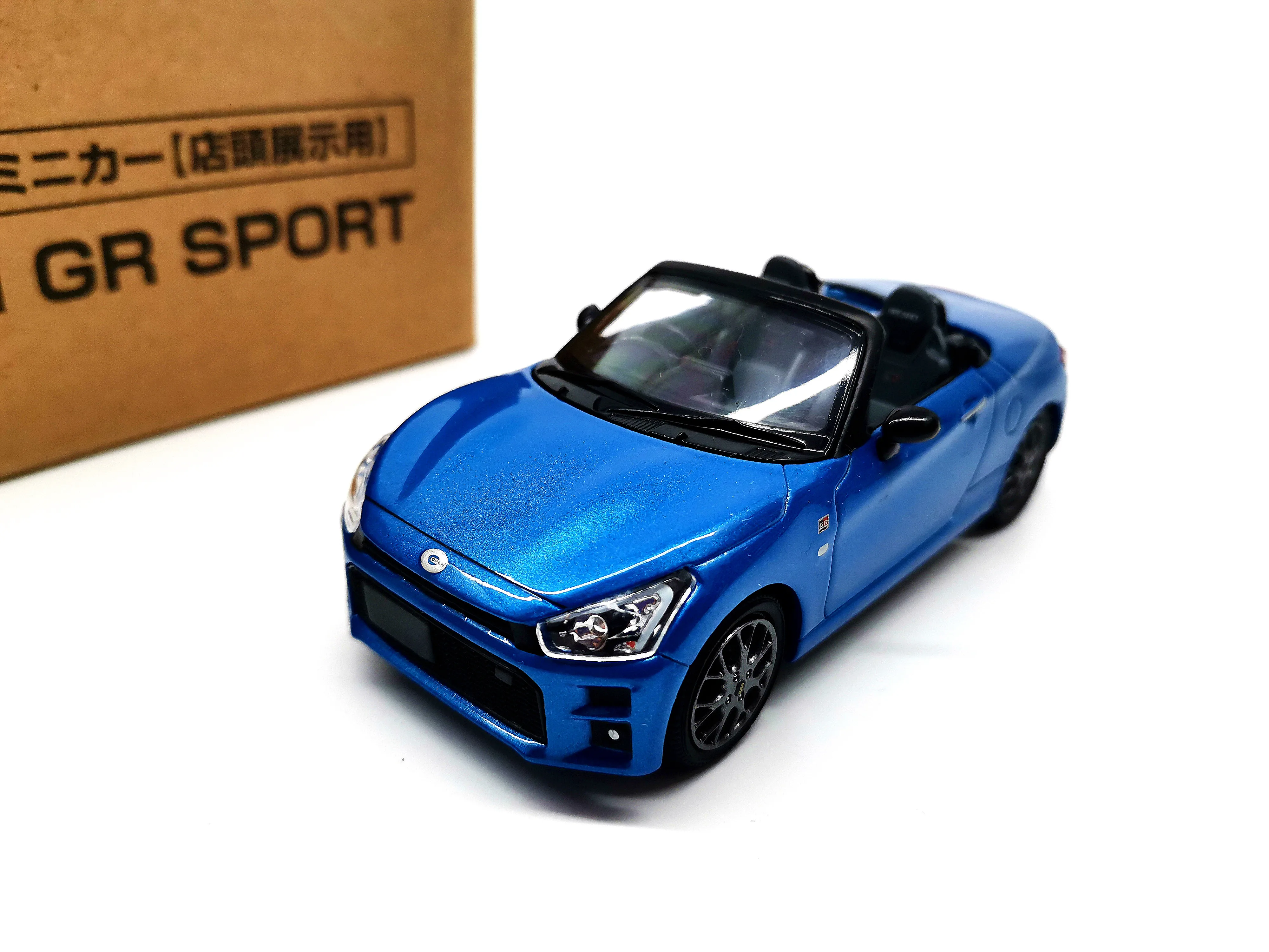 

1/30 TOYOTA COPEN GR SPORT Alloy car model Furnishing articles collection