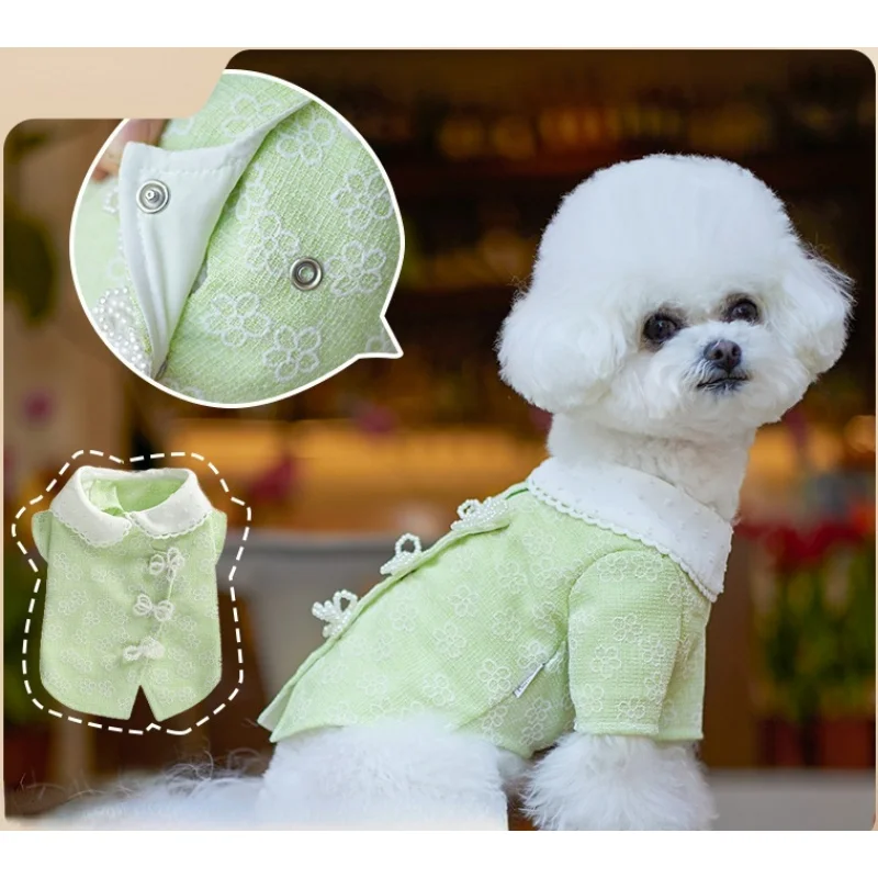 

Spring and Autumn New Pet Dog Clothing Silver Silk Jacquard Pearl Butterfly Buckle Small and Medium Pet Top Cat Dress Clothing