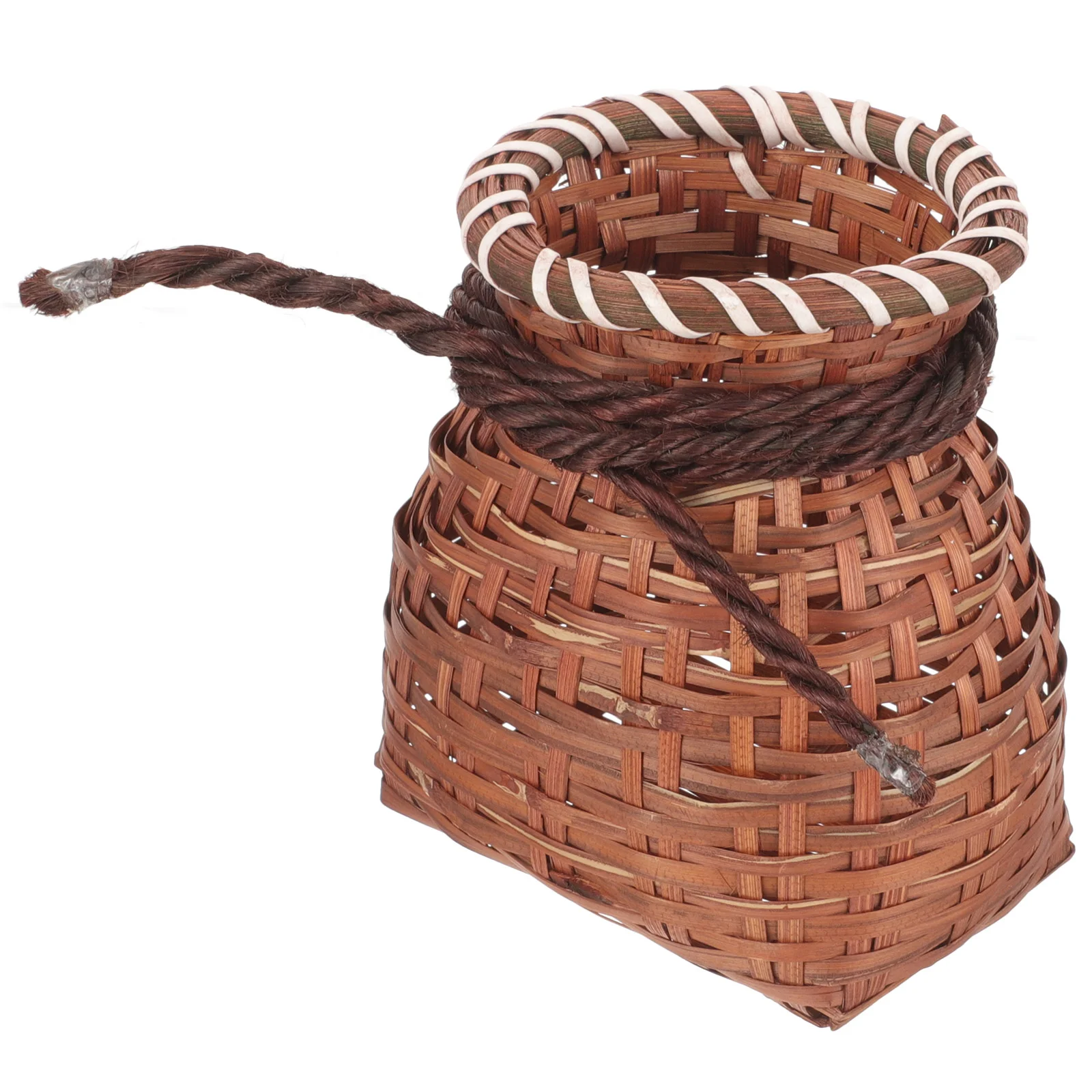 

Multi-use Bamboo Weaving Basket Outdoor Fish Storage Basket Tea Leaf Picking Basket