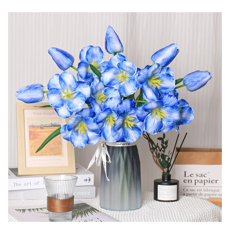 Искусственные шелковые тюльпаны 3 штуки