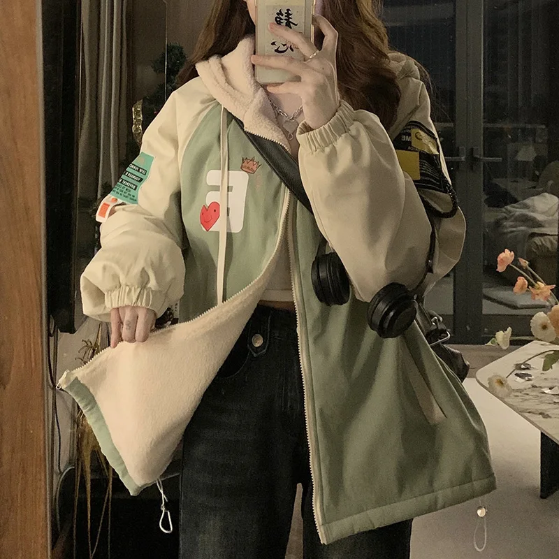 Утепленная верхняя одежда с флисовой подкладкой осенне-зимняя для девочек