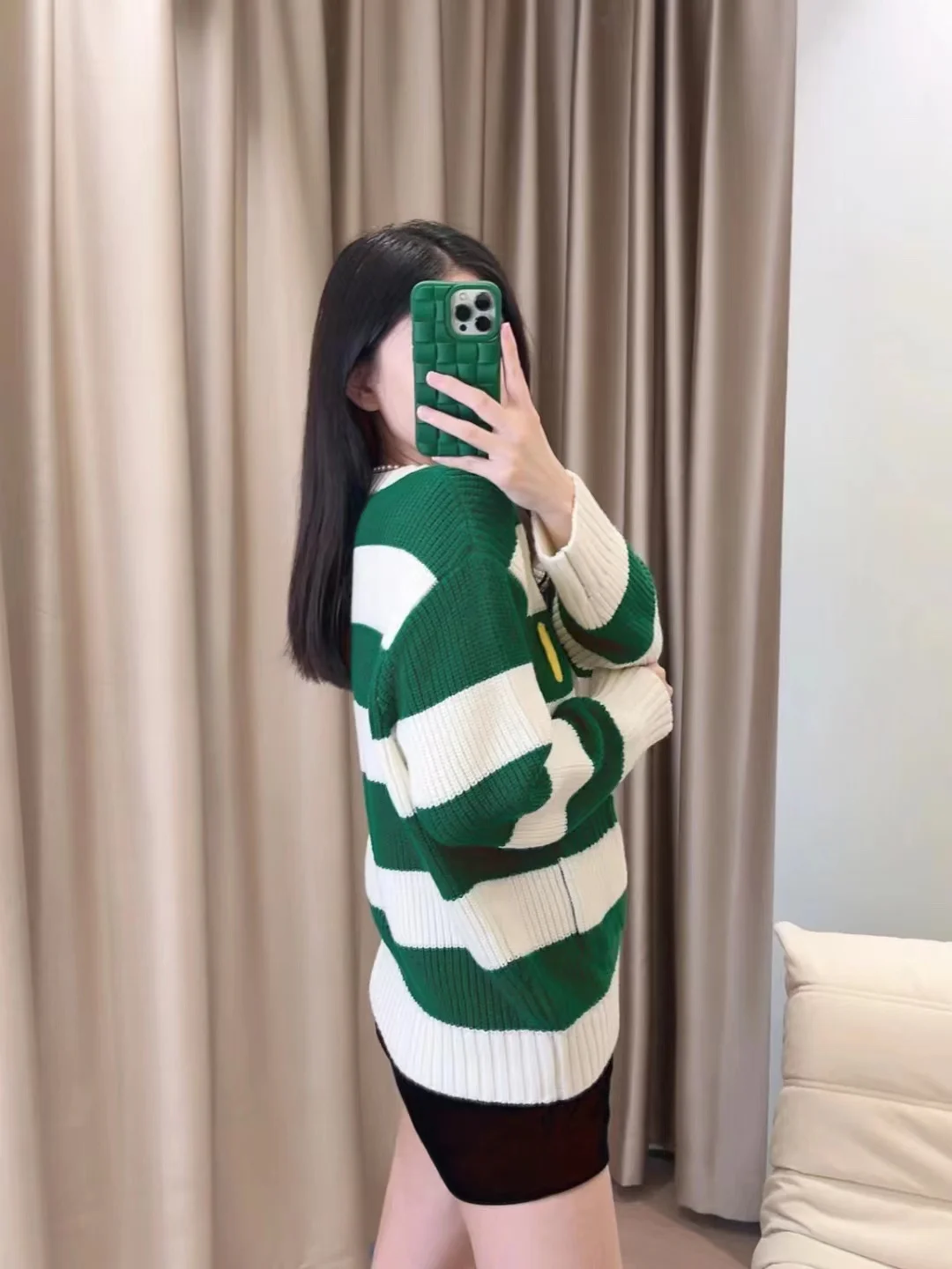 

Fall 2022 new light and mature wind temperament age-reducing stripe slim loose pullover knit shirt