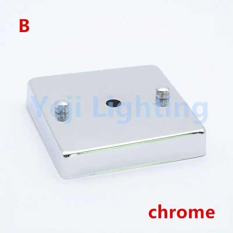 

Потолочная роза из железа 100 мм