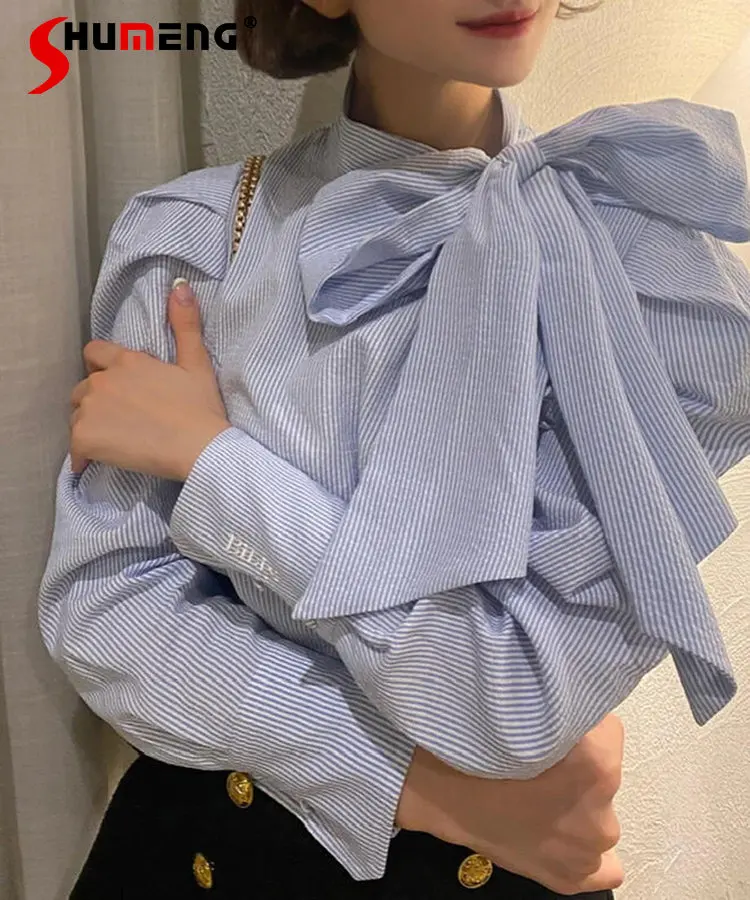 

Блузка в японском стиле с длинными рукавами-фонариками и большим бантом