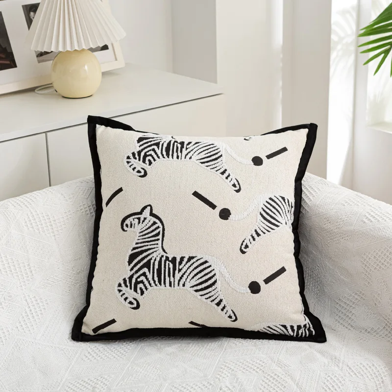 

Чехлы для подушек BUNNY FiFi с вышивкой пони