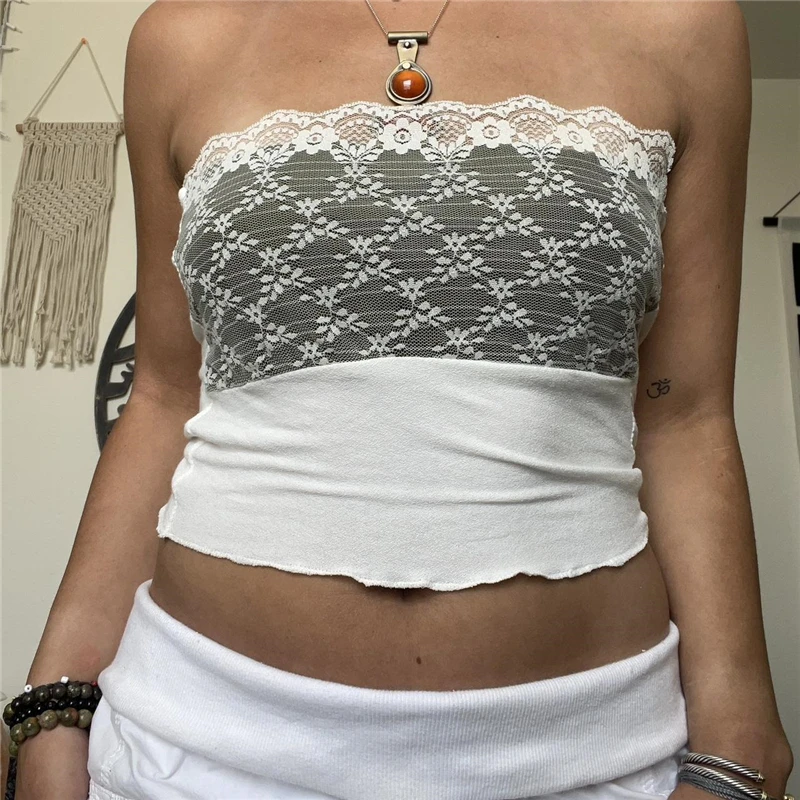 

Женский кружевной топ с открытыми плечами и цветочным принтом