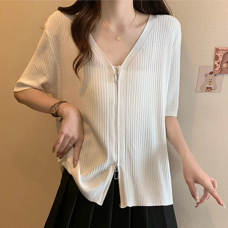 Женский трикотажный кардиган с V-образным вырезом коротким рукавом