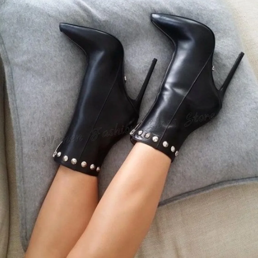 Женские туфли на высоком каблуке с острым носком