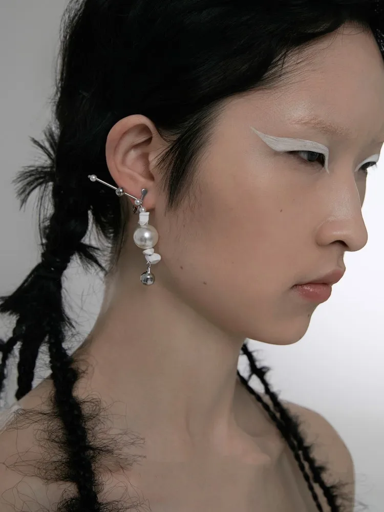 Серьги HUANZHI в виде белого мятого камня металлические шариковые серьги