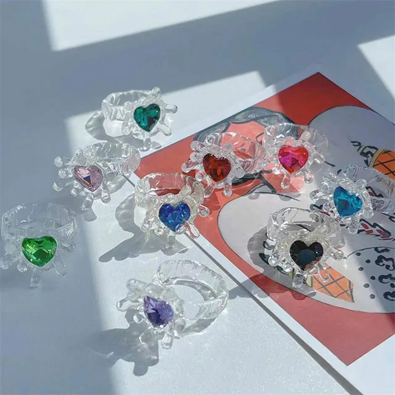 

1pc Heart-shaped Resin Ring French Three-dimensional Water Flowers With Diamonds Exaggerated Clear Flowers