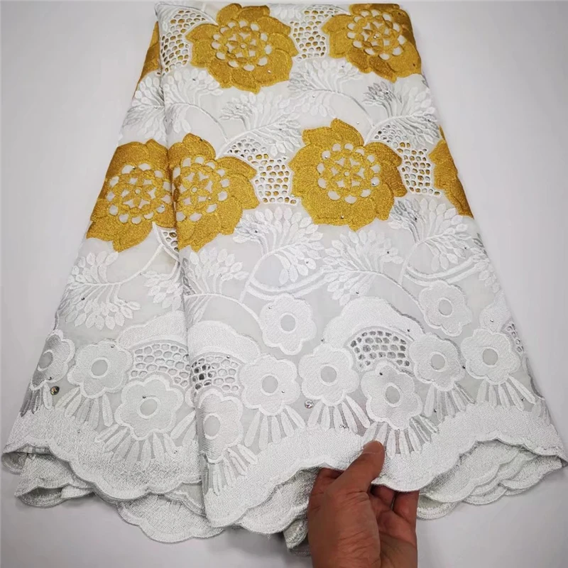 

2022 New Swiss Voile Lace White And Gold Embroidery African Nigerian Lace For Party Dress