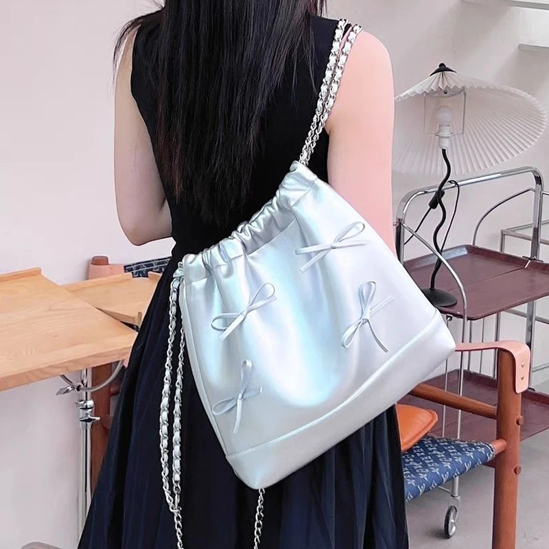 

Y2K Silver Cute Small Bow Tie Design Crossbody Bags Women Pu Faux Leather High Capacity Shoulder Bag Bucket Purses Handbags
