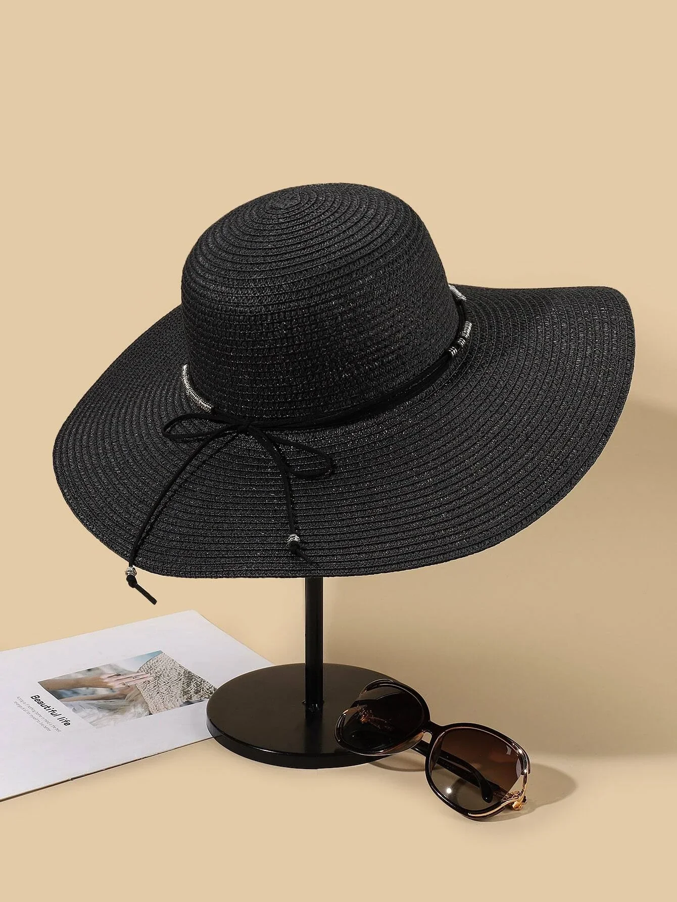 

Wide Brim Straw Hat