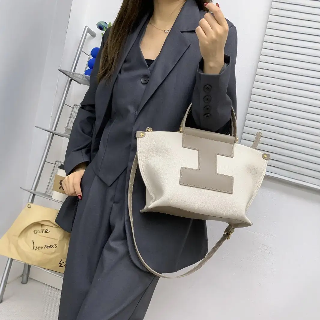 Женская сумка через плечо дизайнерская роскошная брендовая большой вместимости