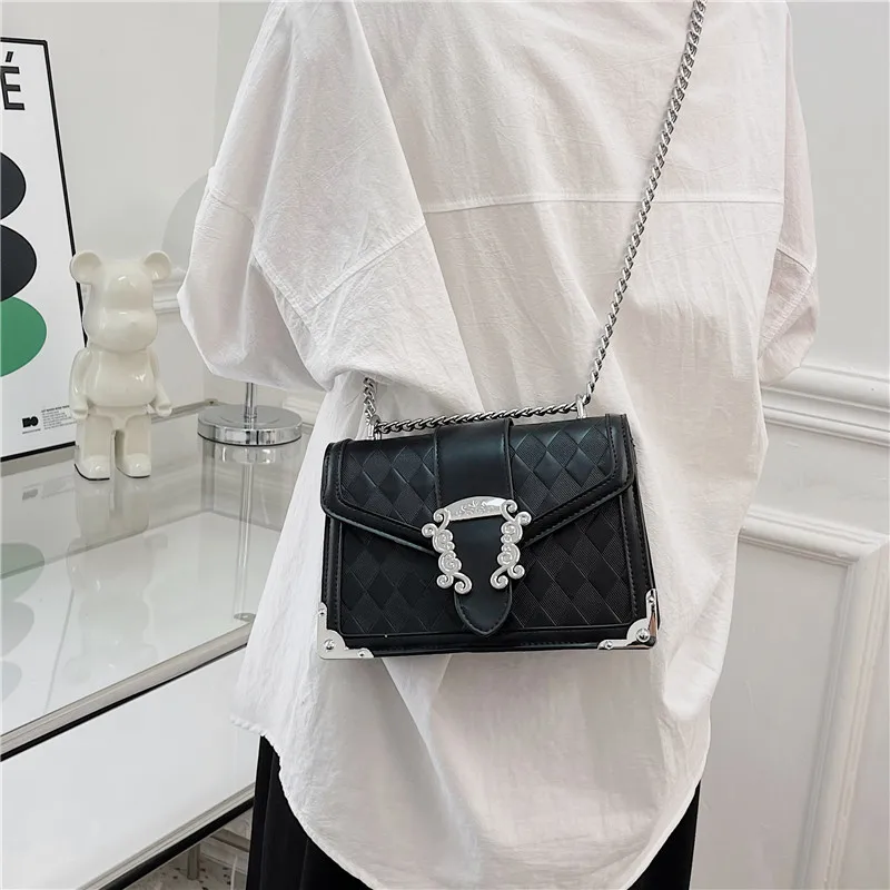 Western-style Women's Bag Quality Leather Shoulder Bags For Women Brand Messenge Retro Thread Heart Female Bag Chain Square Bags