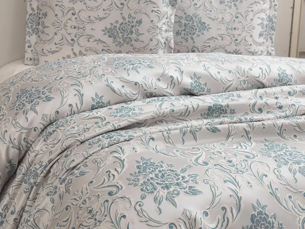 

Land Of dowry Samara Bedspread Green