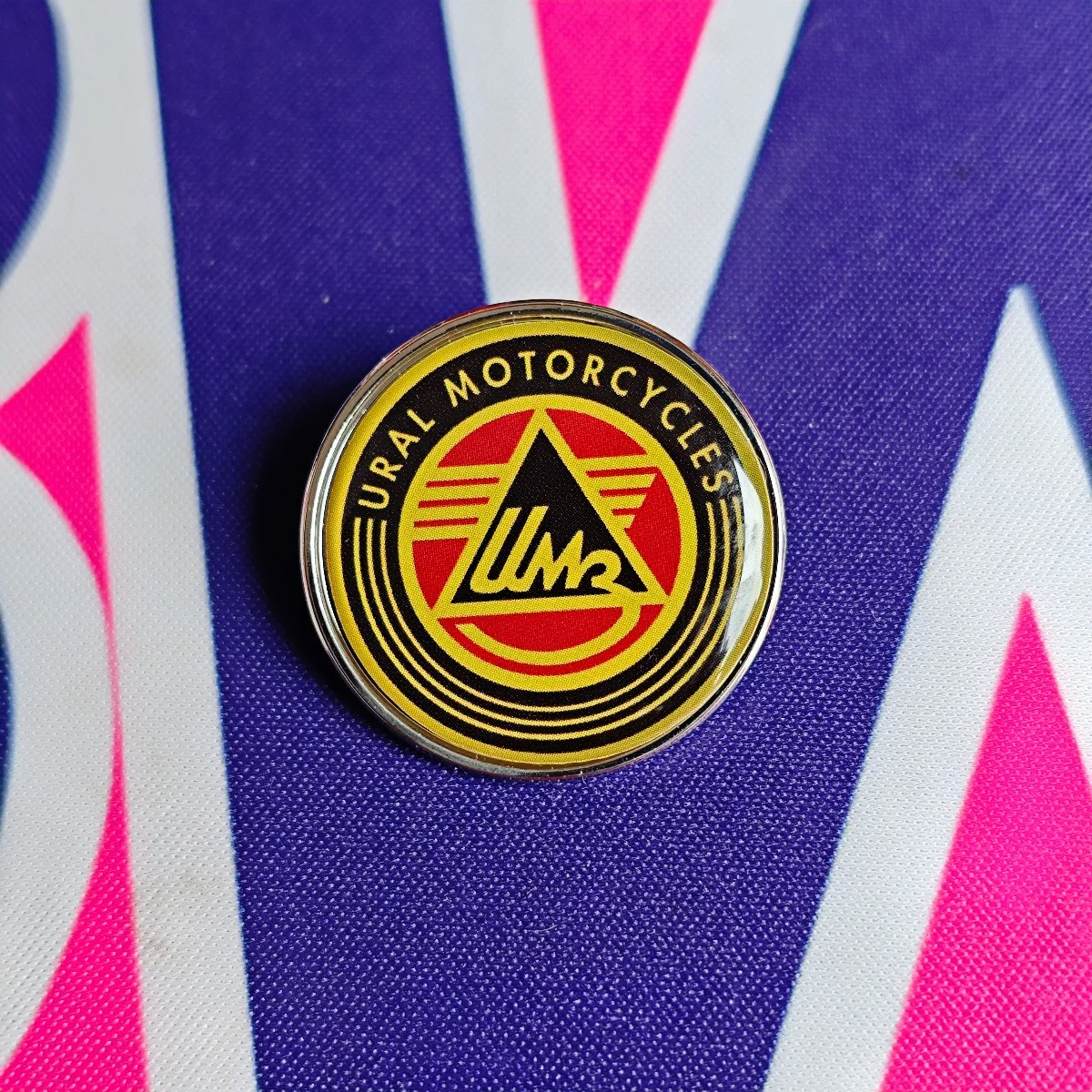 

Винтажный значок с логотипом мотоцикла